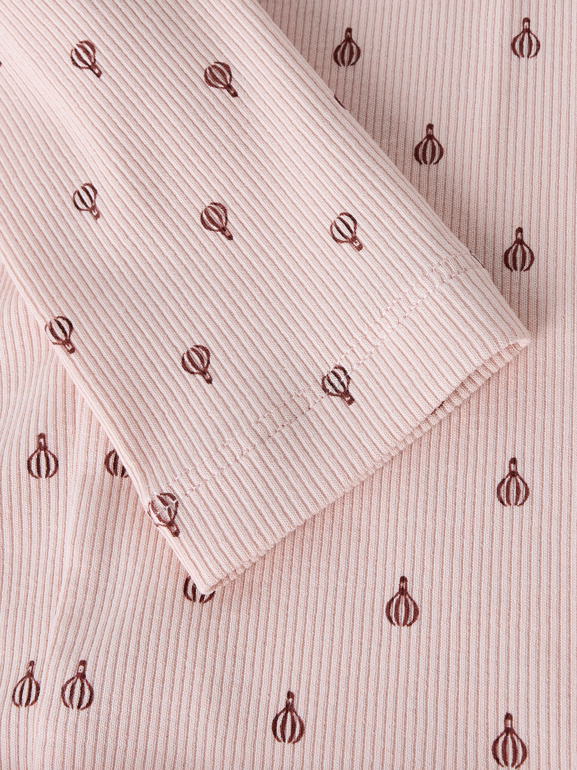 model_shot-front_full